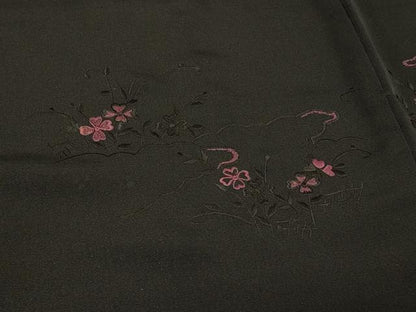 平和屋着物＃羽織　総刺繍　雲取り草花文　黒地　正絹　逸品　CABD7934in