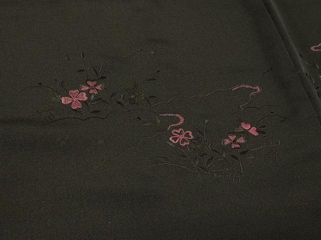 平和屋着物＃羽織　総刺繍　雲取り草花文　黒地　正絹　逸品　CABD7934in