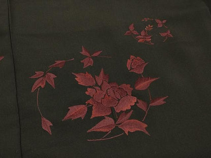 平和屋着物＃羽織　総刺繍　草花丸文　黒地　正絹　逸品　CABD7935in