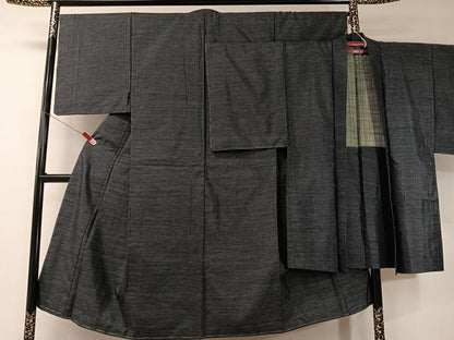 平和屋着物●男性　本場大島紬　アンサンブル　80亀甲　総詰め　正絹　逸品　未使用　CABD8045vp