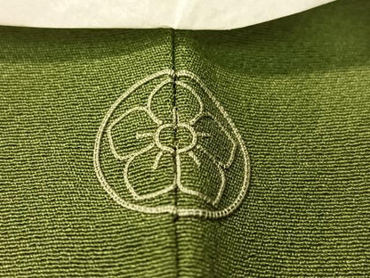 平和屋着物●上質な色無地　紫根　堅牢草木染　両面染　苔色　反端付き　正絹　逸品　未使用　CABD8094vp