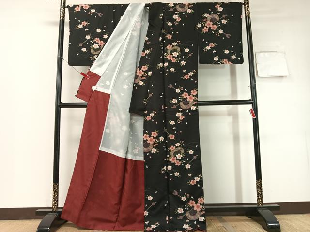 平和屋着物●小紋　簪　櫛　舞桜　黒地　洗える着物　CABD8124vp