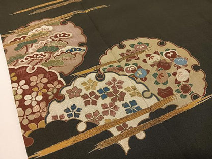 平和屋着物●アンティーク　大正ロマン　黒留袖　駒刺繍　霞雪輪花文　金彩　正絹　逸品　CABD8145vp