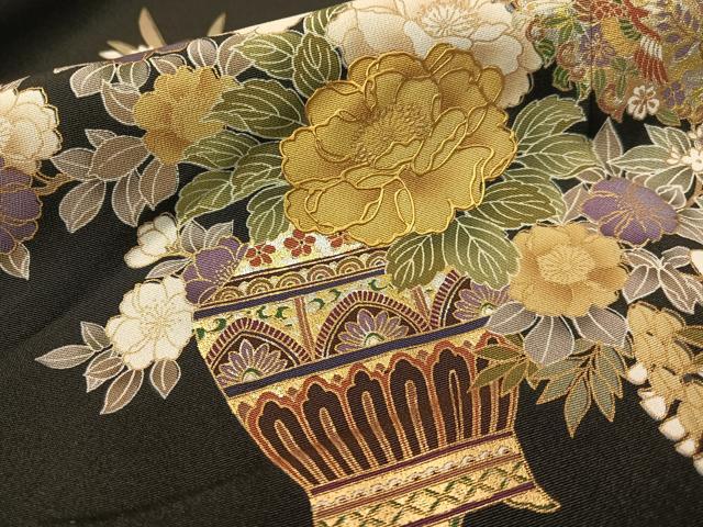 平和屋着物●豪華黒留袖　刺繍　正倉院鳳凰更紗　暈し染め　金彩　正絹　逸品　CABD8150vp