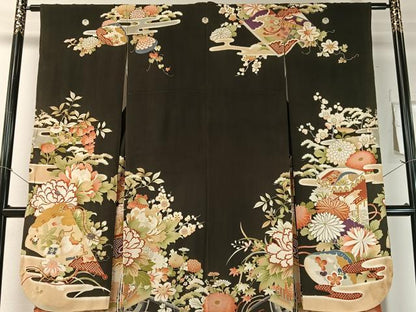 平和屋本店●アンティーク　大正ロマン　振袖　駒刺繍　霞几帳花文　黒地　金彩　正絹　逸品　CABD8174vp
