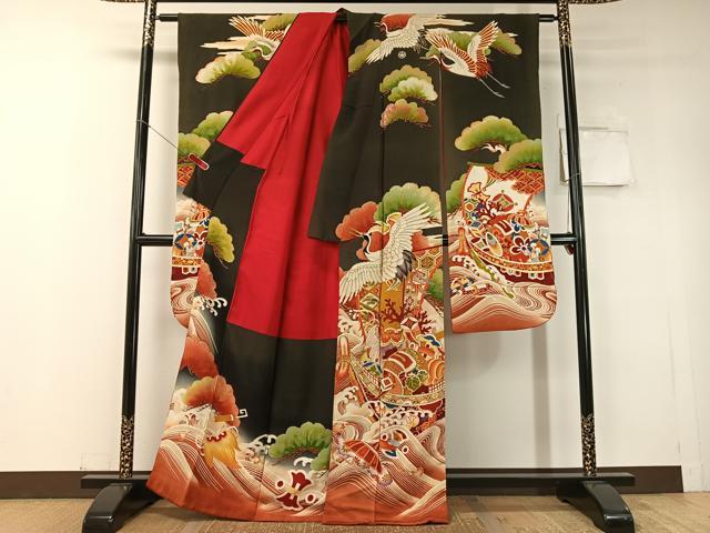 平和屋本店●アンティーク　大正ロマン　振袖　駒刺繍　飛鶴宝船浜松文　暈し染め　黒地　金彩　正絹　逸品　CABD8175vp