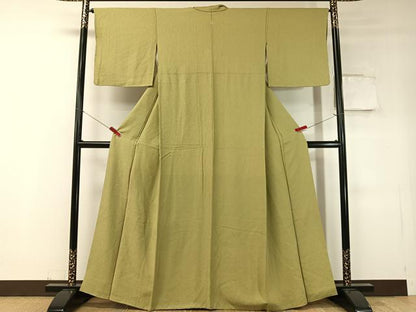 平和屋着物●上質な色無地　紋意匠　抹茶色　正絹　逸品　CABD8191vp
