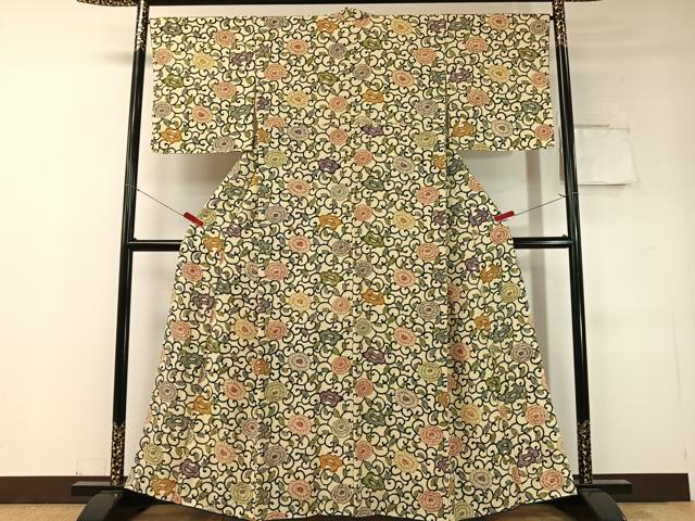 平和屋着物●上質な小紋　型染め　菊唐草文　鬼しぼ縮緬　正絹　逸品　CABD8198vp