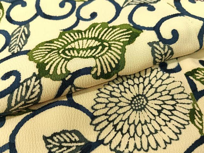 平和屋着物●上質な小紋　型染め　菊唐草文　鬼しぼ縮緬　正絹　逸品　CABD8198vp