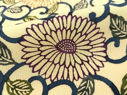 平和屋着物●上質な小紋　型染め　菊唐草文　鬼しぼ縮緬　正絹　逸品　CABD8198vp