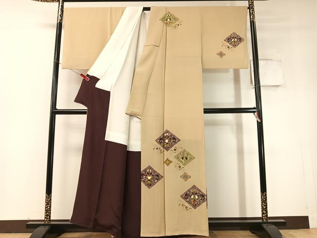 平和屋着物●極上　銀座　志ま亀　訪問着　桐唐草文　金彩　鬼しぼ縮緬　たとう紙付き　正絹　逸品　CABD8203vp
