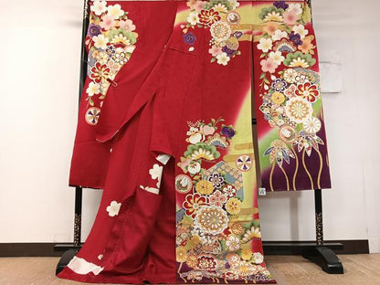 平和屋着物●豪華振袖　型染め京友禅　駒刺繍　松竹梅花文　暈し染め　金彩　上代38万　仮絵羽　逸品　未使用　CABD8220vp