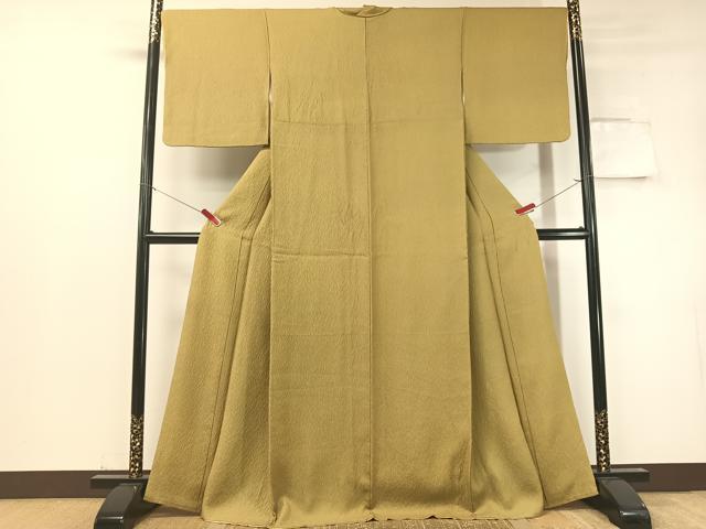 平和屋着物●上質な色無地　ふくれ織　青朽葉色　正絹　逸品　CABD8312vp