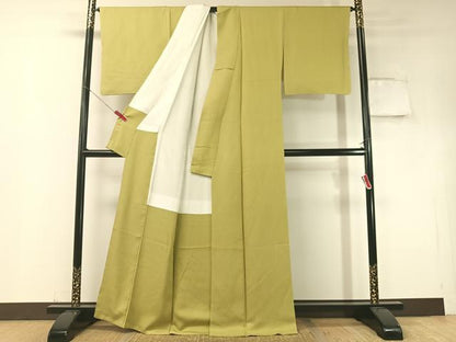 平和屋着物●上質な色無地　吉祥地紋　抹茶色　正絹　逸品　未使用　CABD8320vp