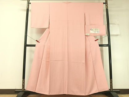 平和屋着物●国際的オートクチュールデザイナー 君島一郎 KIMIJIMA 色無地 寿光織 紋意匠 紅梅色 反端付き 正絹 逸品 未使用 CABD8340vp
