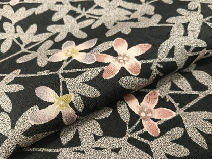 平和屋着物●上質な小紋　枝花文　黒地　ほてい屋扱い　正絹　逸品　未使用　CABD8346vp