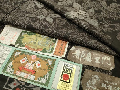 平和屋着物●都喜ヱ門　本場大島紬　泥染め　160亀甲　面影優しく　藤絹織物謹製　証紙付き　正絹　逸品　CABD8813gh