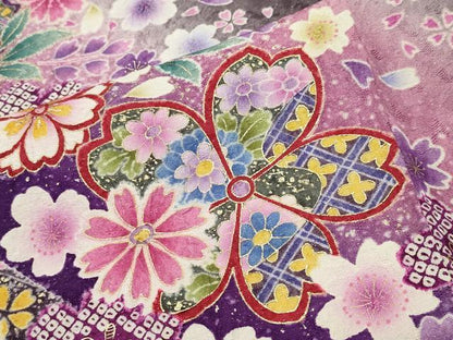 平和屋着物●豪華振袖　絞り　雪輪舞桜花文　暈し染め　金彩　銀通し地　京都きもの友禅扱い　正絹　逸品　CABD8818gh