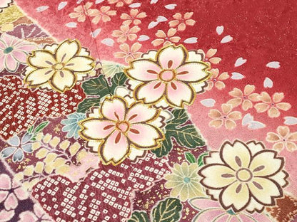 平和屋着物●豪華振袖　駒刺繍　舞桜花文　暈し染め　金彩　金通し地　正絹　逸品　CABD8822gh