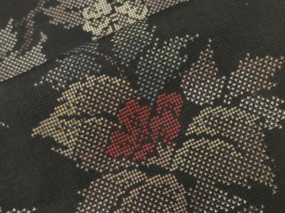 平和屋着物●本場大島紬　7マルキ　草花文　正絹　逸品　CABD8840gh