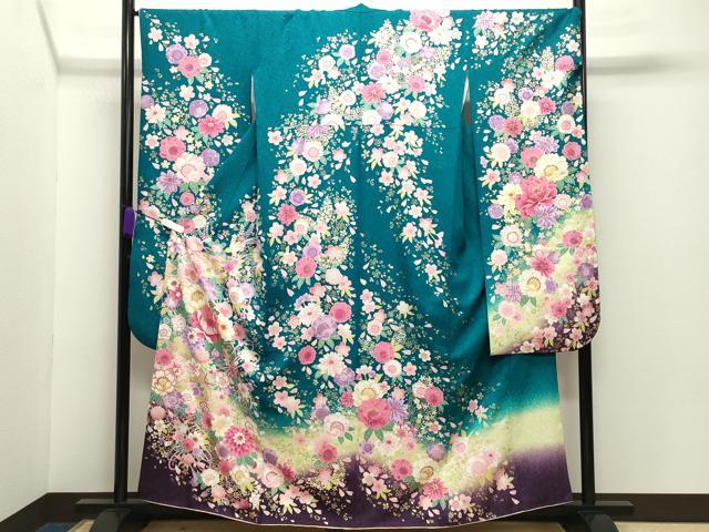 平和屋着物●豪華振袖　刺繍　舞花文　暈し染め　金彩　銀通し地　正絹　逸品　CABD8877gh
