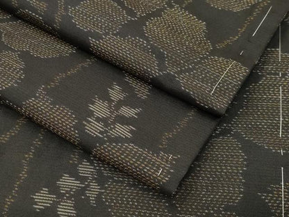 平和屋着物●本場大島紬　花唐草文　正絹　逸品　未使用　CABD8905gh