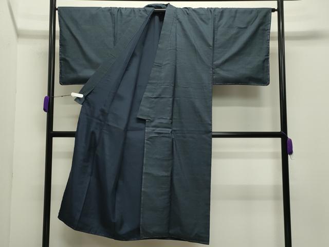 平和屋着物●男性　本場大島紬　100亀甲　総詰め　反端付き　正絹　逸品　未使用　CABD8907gh