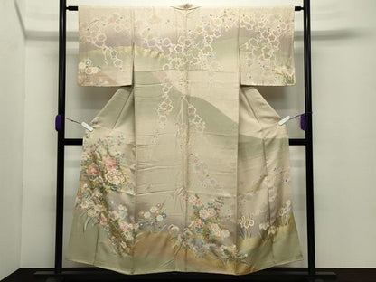 平和屋着物●訪問着　作家物　駒刺繍　舞蝶花文　暈し染め　金彩　正絹　逸品　CABD8952gh