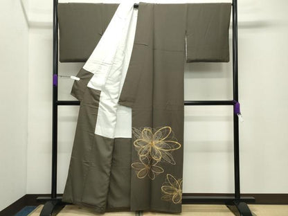 平和屋着物●豪華色留袖　駒刺繍　舞花文　金彩　正絹　逸品　CABD8971gh