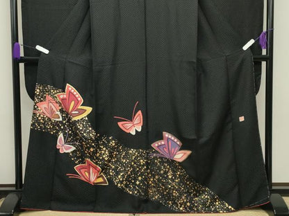 平和屋着物●豪華振袖　作家物　舞蝶文　黒地　金彩　銀通し地　正絹　逸品　CABD8974gh