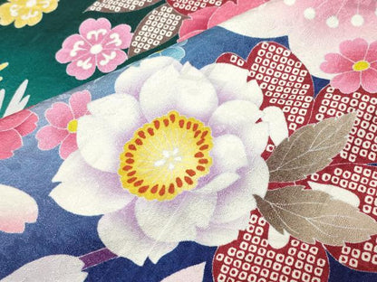 平和屋着物●豪華振袖　駒刺繍　舞桜花文　暈し染め　やまと誂製　正絹　逸品　CABD8999gh