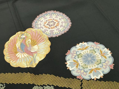 平和屋着物●豪華黒留袖　作家物　駒刺繍　籬鳳凰花文　金彩　正絹　逸品　CABD9002gh
