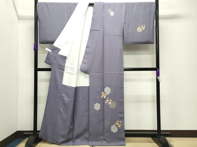 平和屋着物●創業460年・千總　訪問着　刺繍　亀甲花唐草文　金彩　西武百貨店扱い　正絹　逸品　CABD9026gh