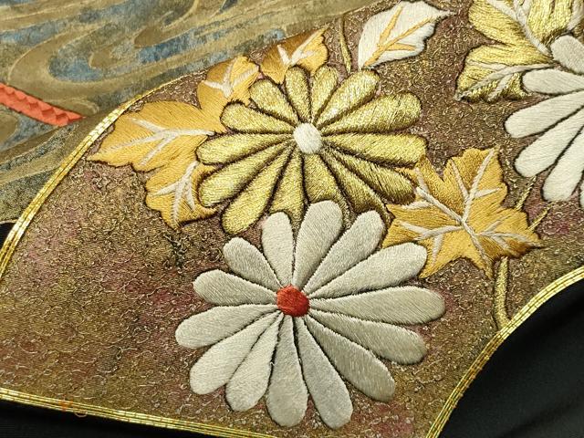 平和屋着物▼豪華黒留袖　駒刺繍　地紙重ね花文　金彩　正絹　逸品　CABD9049gh