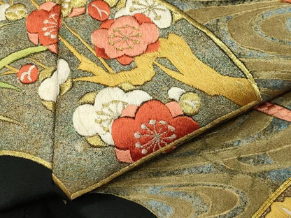 平和屋着物▼豪華黒留袖　駒刺繍　地紙重ね花文　金彩　正絹　逸品　CABD9049gh