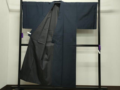 平和屋着物●男性　真綿紬　アンサンブル　漆黒色　猪俣謹製　証紙付き　正絹　逸品　CABD9096gh