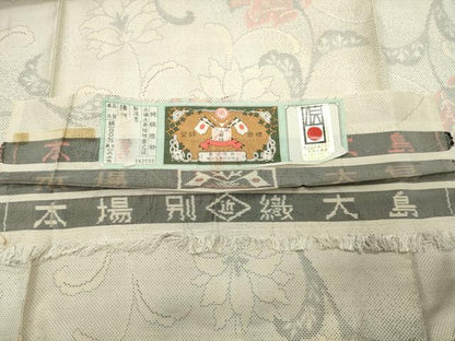 平和屋着物●本場大島紬　白大島　9マルキ　更紗花唐草文　証紙付き　正絹　逸品　CABD9099gh