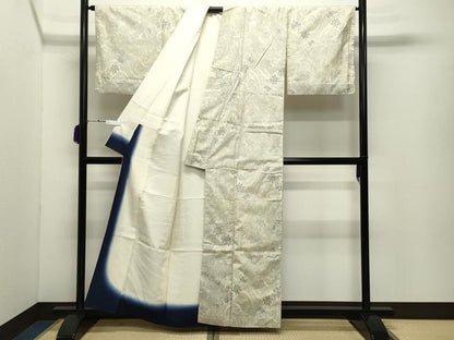 平和屋着物●本場大島紬　白大島　9マルキ　花唐草文　正絹　逸品　CABD9131gh