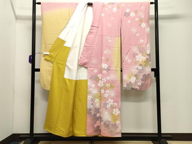 平和屋着物●豪華振袖　駒刺繍　舞桜文　暈し染め　金通し地　正絹　逸品　CABD9137gh