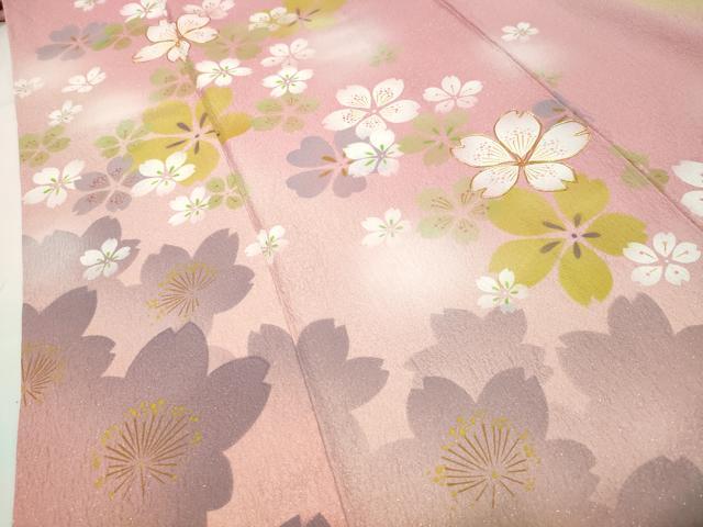 平和屋着物●豪華振袖　駒刺繍　舞桜文　暈し染め　金通し地　正絹　逸品　CABD9137gh