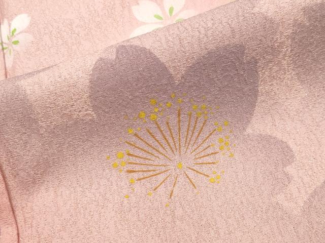 平和屋着物●豪華振袖　駒刺繍　舞桜文　暈し染め　金通し地　正絹　逸品　CABD9137gh