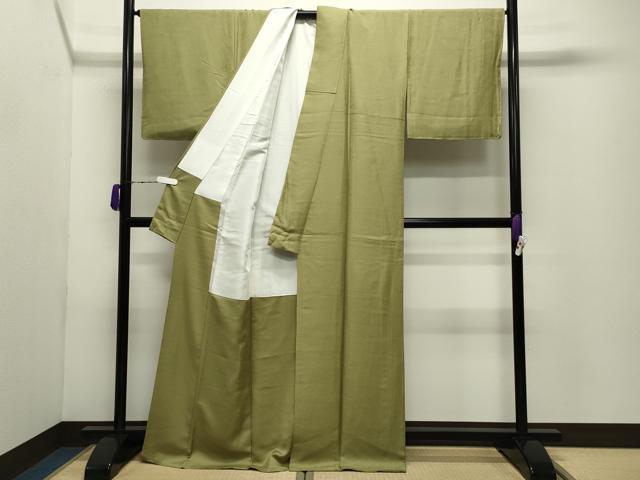 平和屋着物●上質な色無地　風景地紋　青朽葉色　正絹　逸品　未使用　CABD9161gh