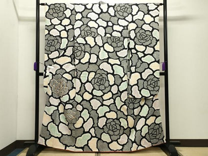 平和屋着物●豪華振袖　総絞り　駒刺繍　舞花文　黒地　正絹　逸品　CABD9172gh