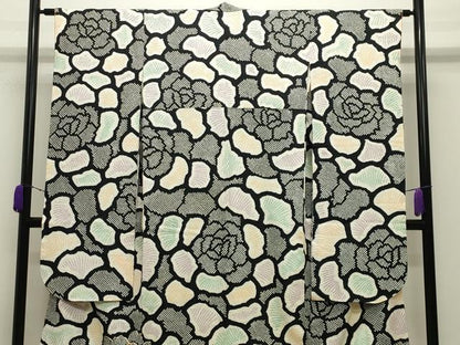 平和屋着物●豪華振袖　総絞り　駒刺繍　舞花文　黒地　正絹　逸品　CABD9172gh
