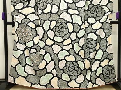 平和屋着物●豪華振袖　総絞り　駒刺繍　舞花文　黒地　正絹　逸品　CABD9172gh