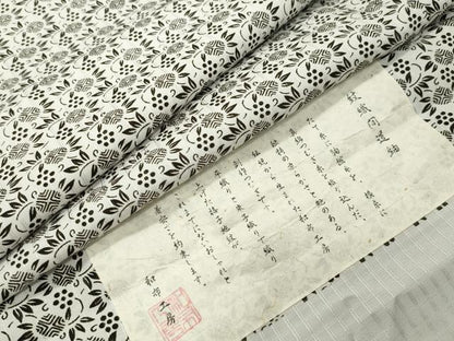 平和屋着物●紋織間道紬　草花文　やまと誂製　反端付き　胴抜き仕立て　正絹　逸品　CABD9185gh