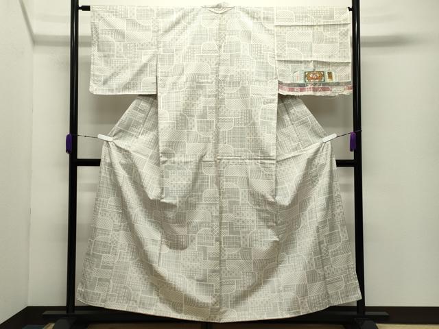 平和屋着物●本場大島紬　白大島　7マルキ　菱吉祥文　前田秀志作　証紙付き　正絹　逸品　CABD9192gh