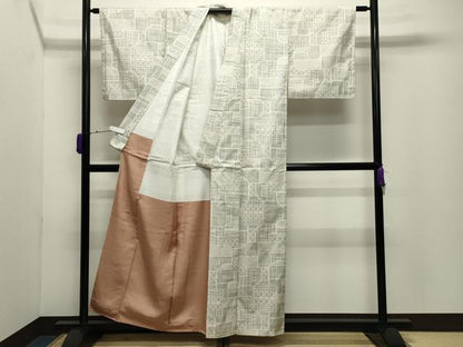 平和屋着物●本場大島紬　白大島　7マルキ　菱吉祥文　前田秀志作　証紙付き　正絹　逸品　CABD9192gh