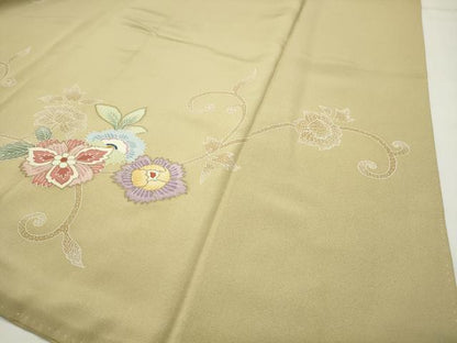 平和屋着物●創業460年・千總　訪問着　駒刺繍　更紗花唐草文　金彩　三越扱い　正絹　逸品　CABD9195gh