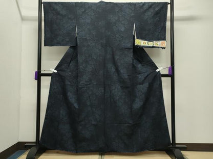 平和屋着物●本場真綿結城紬　80亀甲　唐草文　やまと誂製　証紙付き　正絹　逸品　未使用　CABD9196gh